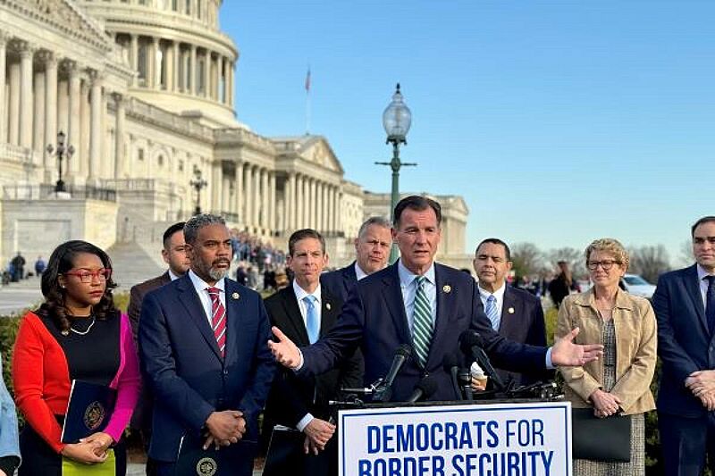 Tom Suozzi Img 9867
