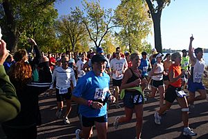 Twin-Cities-Marathon-2006-Minneapolis