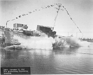 USS Pivot (AM-276) is launched at the Gulf Shipbuilding Corporation, Chickasaw, Alabama (USA), on 11 November 1943