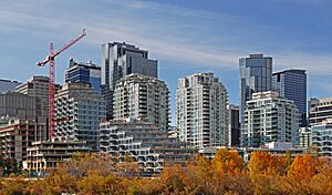 Urban living Calgary Alberta. (38816447984)