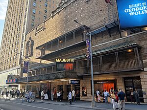 W 44 St Jun 2025 07