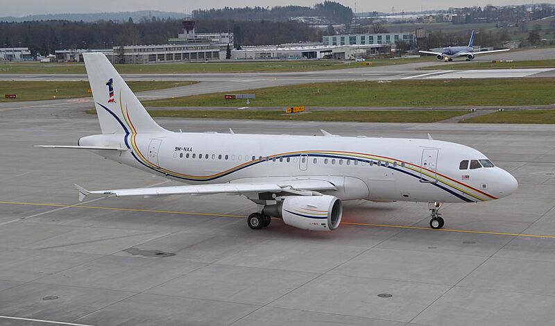 9M-NAA (16860734832)