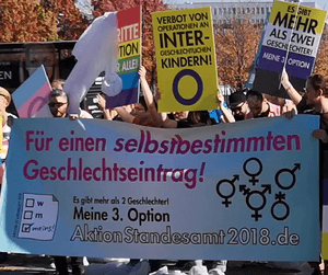 Aktion Standesamt 2018 Abschlusskundgebung vor dem Kanzleramt in Berlin 46 (cropped)