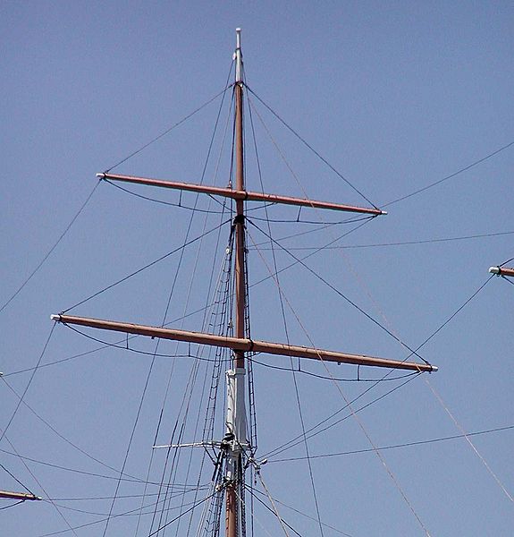 Balclutha main topgallant mast