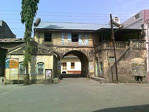 Chinawal village gate 3