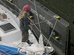 Chittenden Locks - sailboat tying off