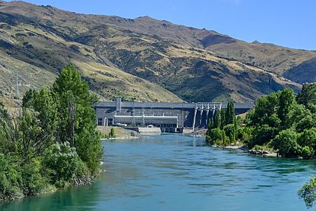 Clyde Dam NZ7 3242 (46108491915)