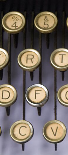 Continental Standard typewriter keyboard - key detail