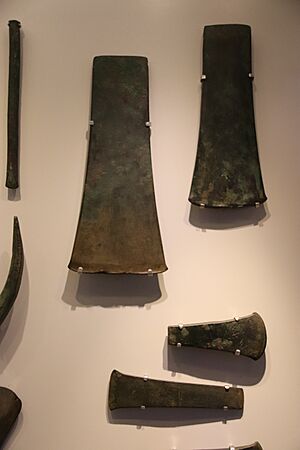 Copper Axes, Kefar Monash Copper Hoard, 2950-2650 BC (29344209028)