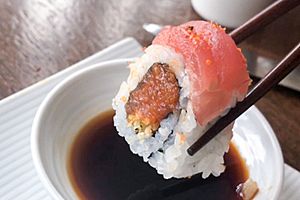 Crunchy Spicy Tuna, big eye tuna, shiso panko, togarashi ($21) (32807112472).jpg
