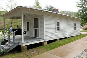 Elvis Presley Birthplace, Tupelo, MS, US (04)