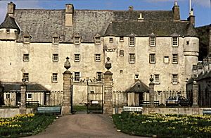 Front elevation of Traquair House, Innerleithen - geograph.org.uk - 1597644