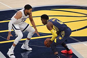 Garrett Temple and Victor Oladipo, Memphis Grizzlies vs Indiana Pacers, 2018-10-17