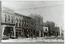 Grand River Avenue-Howell MI-1900