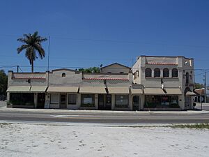 Labelle FL Forrey bldg02