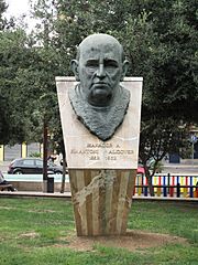 Monument to Antoni M. Alcover, Manacor