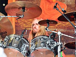 Opeth – Elbriot 2015 03 (cropped).jpg