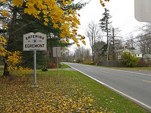 Route 71 westbound entering Egremont MA