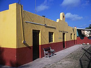 Santa Cruz Palomeque, Yucatán (01)