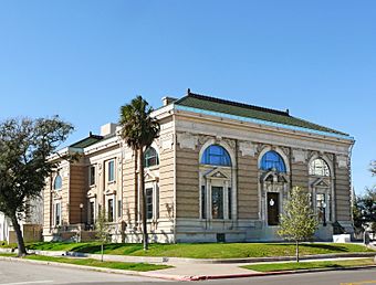 The Rosenberg Library -- Galveston.jpg