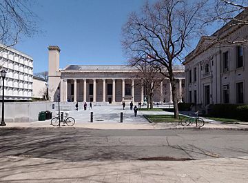 Yale-University-Commons-Building-Schwarzman-Center-Hewitt-Quadrangle-Beinecke-Plaza-New-Haven-Connecticut-Apr-2014