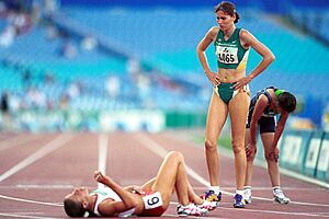 141100 - Athletics track Patricia Flavel finish line - 3b - 2000 Sydney race photo