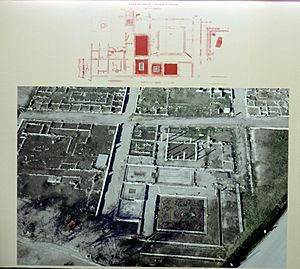 Aerial photograph and plan of the House of Dionysos, Archaeological Museum, Pella (7065301481)