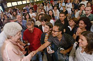 Chiara Lubich ad un incontro del Movimento dei Focolari