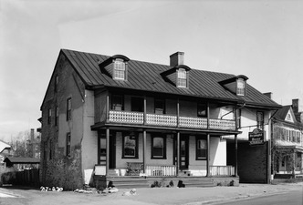 Historic American Buildings Survey Nathaniel R. Ewan, Photographer March 29, 1937 EXTERIOR - NORTH ELEVATION - Three Tun Tavern, Mount Holly, Burlington County, NJ HABS NJ,3-MOUHO,6-1