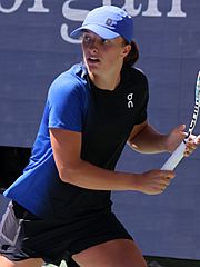 Iga Świątek (2023 US Open) 09 (cropped)