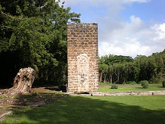Kauai-old-sugar-mill-Koloa-chimney.JPG