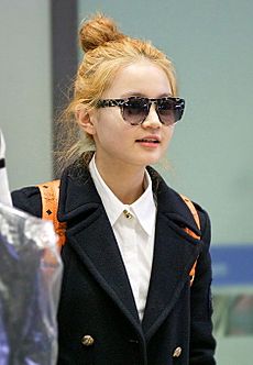 Lee Hi at Incheon Airport, on January 18, 2013