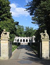 Maerchenbrunnen Berlin Friedrichshain Eingang