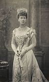 Mary, Princess of Wales, 1905.jpg