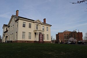 Middletown, CT - 11 S. Main & Congregation Adath Israel 01