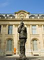 Musée d'art et d'histoire du Judaïsme - La statue d'Alfred Dreyfus dans la cour d'honneur de l'Hôtel Saint-Aignan © Sylvain Sonnet
