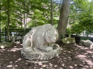 Old Grizzly sculpture