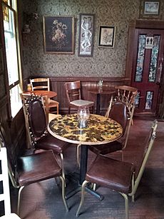 Pied Cow, Belmont, Portland, Oregon (2013) - 6