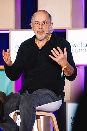 Richard Schiff 2024.jpg