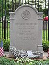 Roosevelt in Youngs Memorial Cemetery.jpg