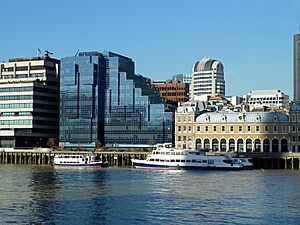 Striking new offices on the Thames near London Bridge - geograph.org.uk - 2280747