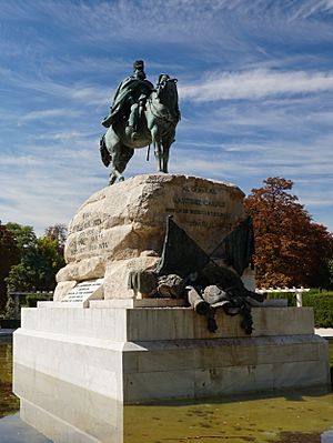 (General Martínez Campos) El Retiro Park, Madrid, Spain (cropped).jpg