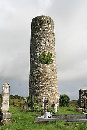 Aghagower Round Tower 2007 08 12