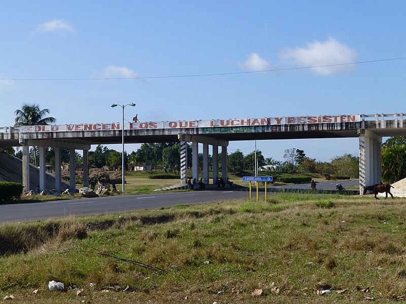 Candelaria (Cuba)-Slogan sur un pont