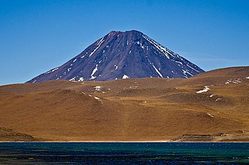 Chiliques volcano.jpg