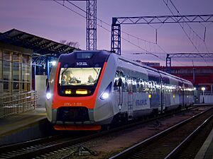 DPKr3-001 at Kiev-Passenger station (2)
