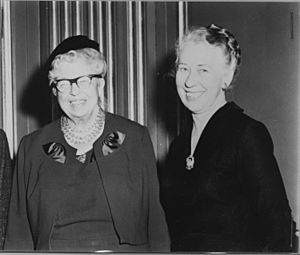 Eleanor Roosevelt and Esther Peterson (President's Commission on the Status of Women) - NARA - 196595