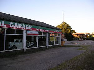 Garage on Elvington Lane - geograph.org.uk - 482411