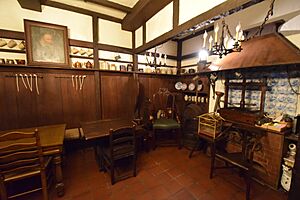 Grolier Dutch Kitchen 3