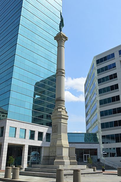 Main and Commercial, Norfolk CSA monument.jpg